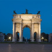 Thorn puts the famous Arco della Pace in a tasteful new light